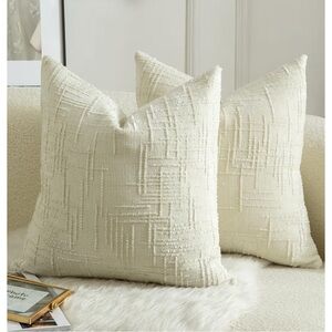 MANDIOO Pack of 2 Soft Chenille Textured Throw Pillow Covers